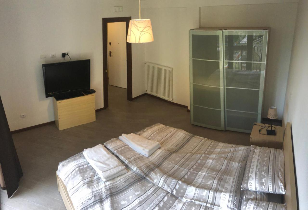 Albergo Bertocchi Collagna Esterno foto