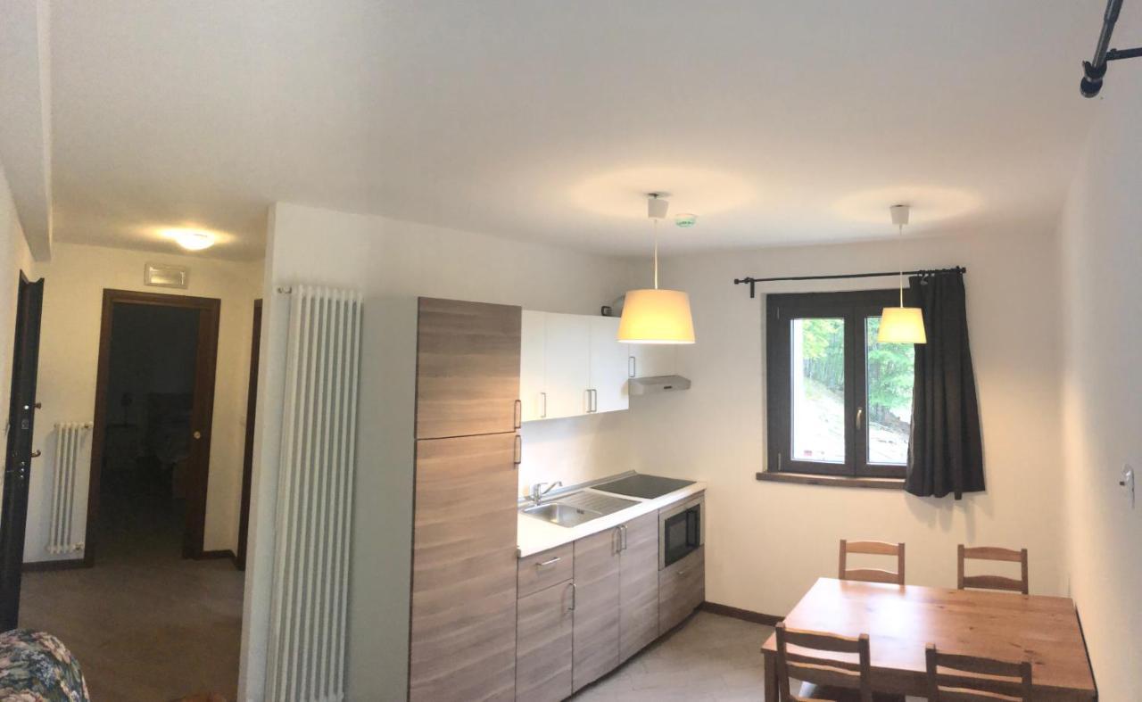 Albergo Bertocchi Collagna Esterno foto